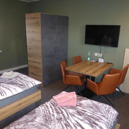 Gaestezimmer In Einer Ferienwohnung Thiele In Rosswein Esterno foto