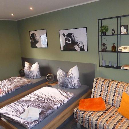 Gaestezimmer In Einer Ferienwohnung Thiele In Rosswein Esterno foto