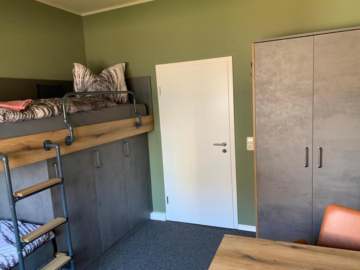 Gaestezimmer In Einer Ferienwohnung Thiele In Rosswein Esterno foto