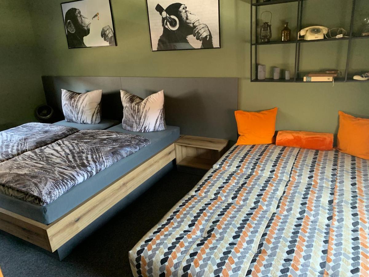 Gaestezimmer In Einer Ferienwohnung Thiele In Rosswein Esterno foto