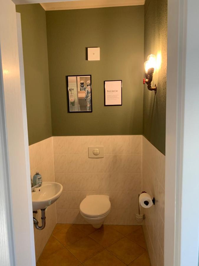 Gaestezimmer In Einer Ferienwohnung Thiele In Rosswein Esterno foto