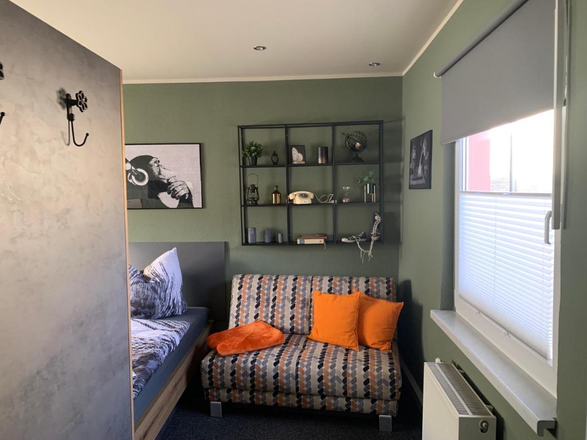 Gaestezimmer In Einer Ferienwohnung Thiele In Rosswein Esterno foto