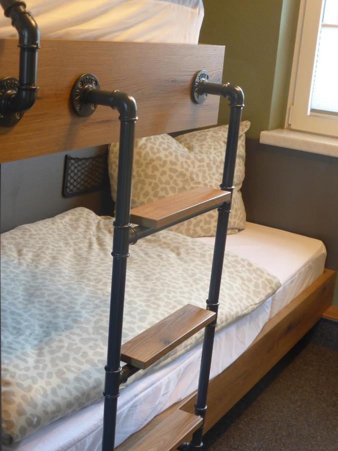 Gaestezimmer In Einer Ferienwohnung Thiele In Rosswein Esterno foto