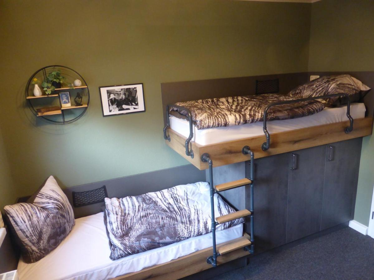 Gaestezimmer In Einer Ferienwohnung Thiele In Rosswein Esterno foto