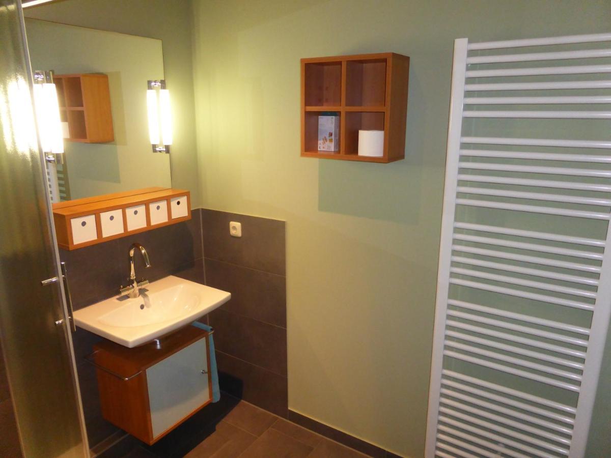 Gaestezimmer In Einer Ferienwohnung Thiele In Rosswein Esterno foto